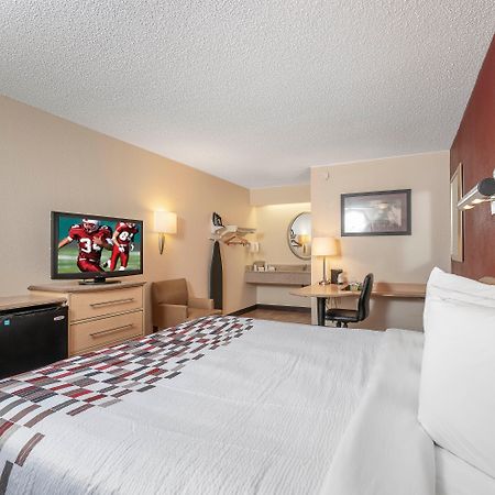 Red Roof Inn Louisville Fair And Expo Ngoại thất bức ảnh