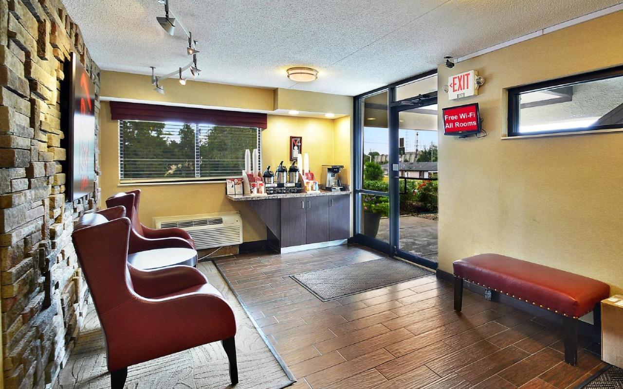Red Roof Inn Louisville Fair And Expo Ngoại thất bức ảnh
