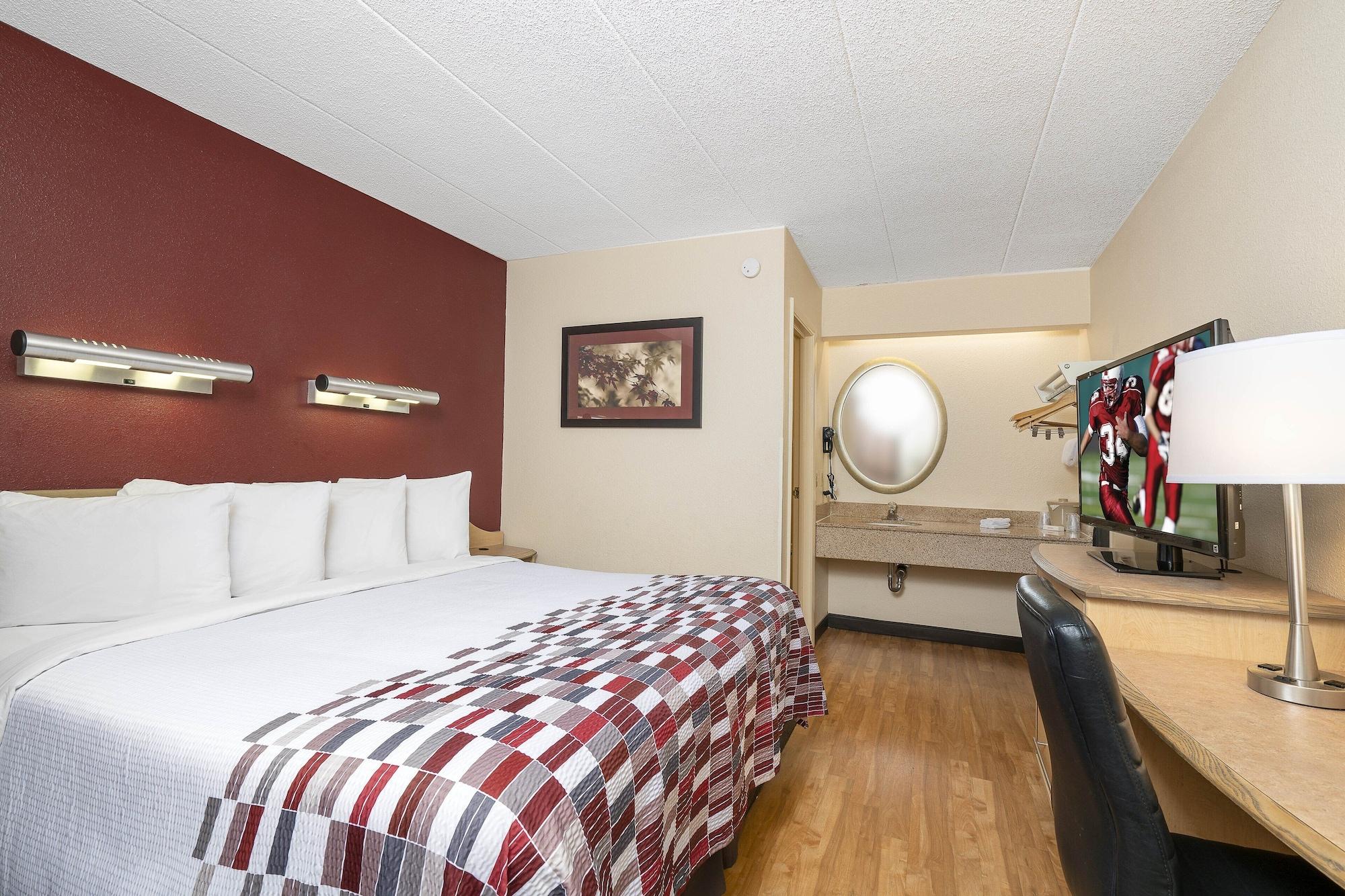 Red Roof Inn Louisville Fair And Expo Ngoại thất bức ảnh