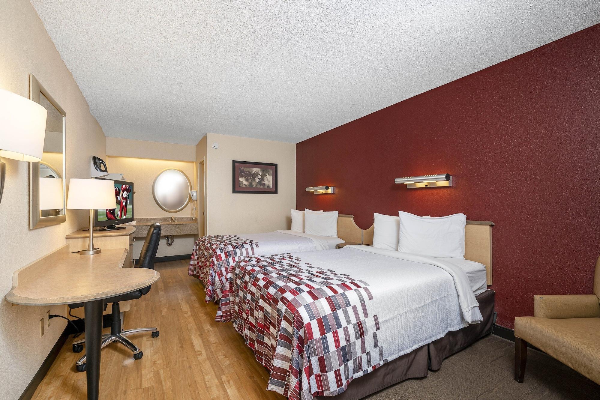 Red Roof Inn Louisville Fair And Expo Ngoại thất bức ảnh