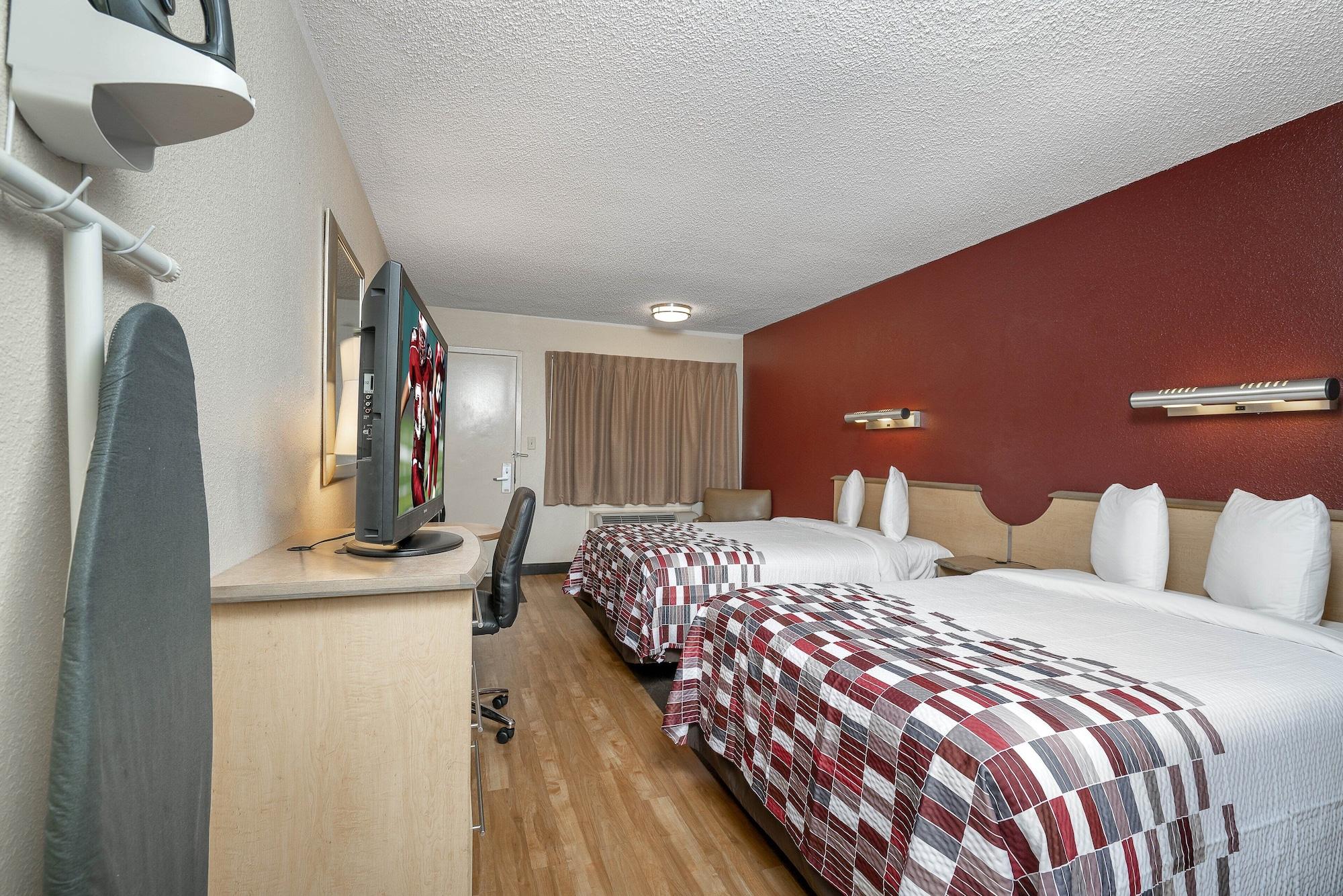 Red Roof Inn Louisville Fair And Expo Ngoại thất bức ảnh