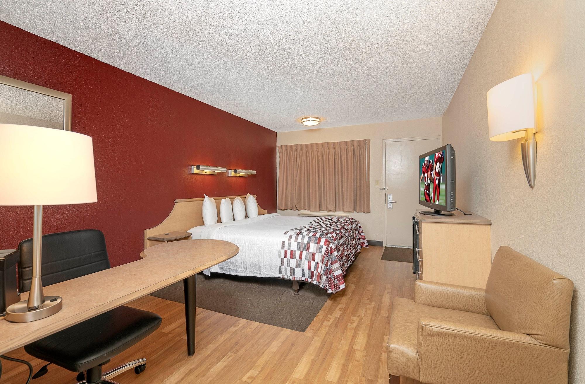 Red Roof Inn Louisville Fair And Expo Ngoại thất bức ảnh